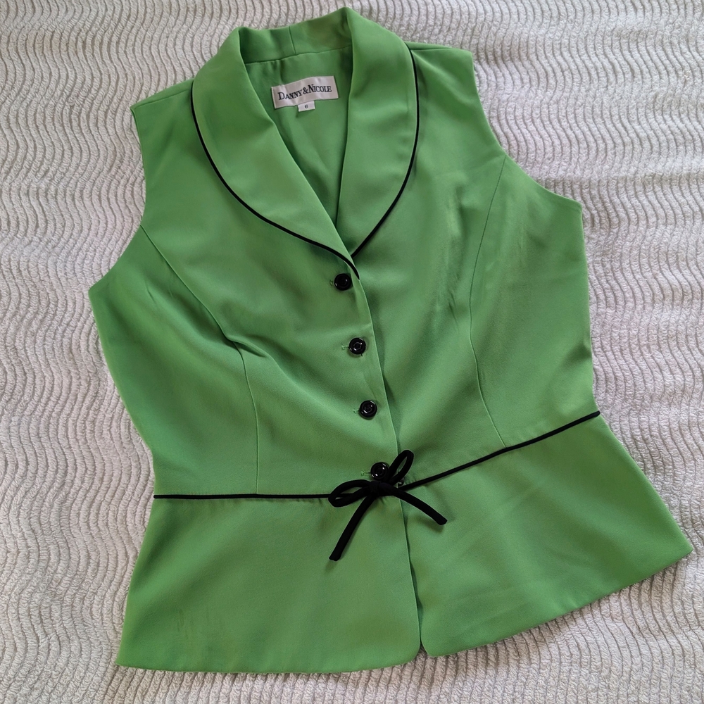 Danny & Nicole Green Sleeveless Top Vest With Black Detail Vintage